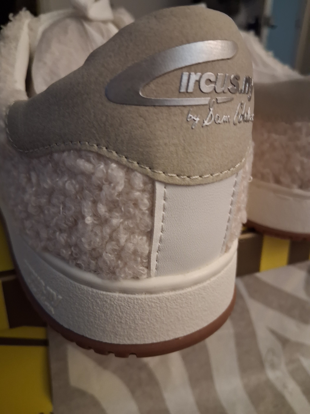 NEW W/BOX Circus by Sam Edelman US Size 9M, Cream Sherpa Lace-Up Sneakers - Picture 13 of 16